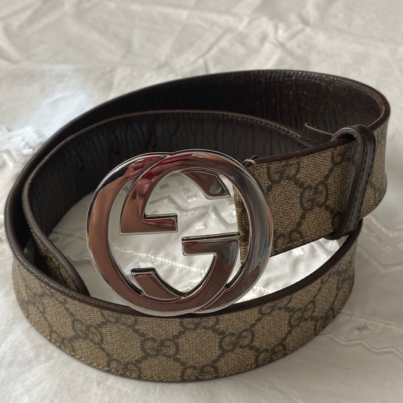 AUTHENTIC GUCCI BELT - Picture 2 of 11